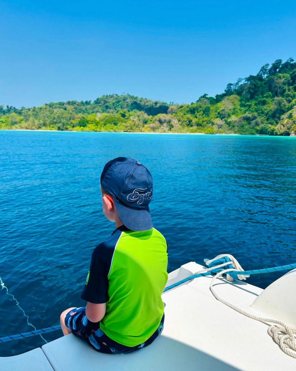 Instagram post from syc_segelyachtcharter_schulz. This post is in position 3.